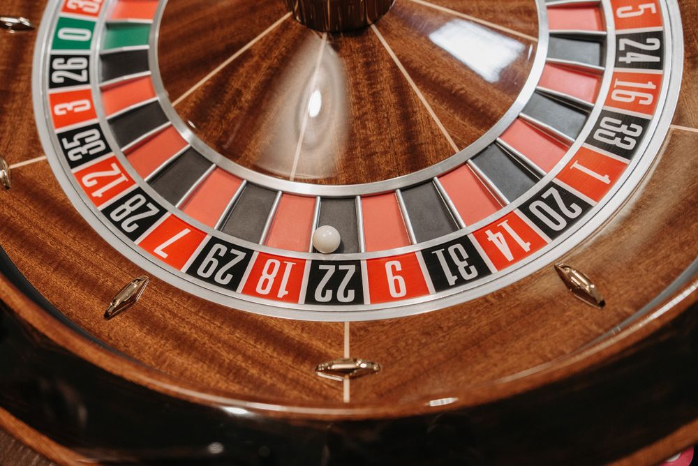 Roda roulette dilihat dari dekat